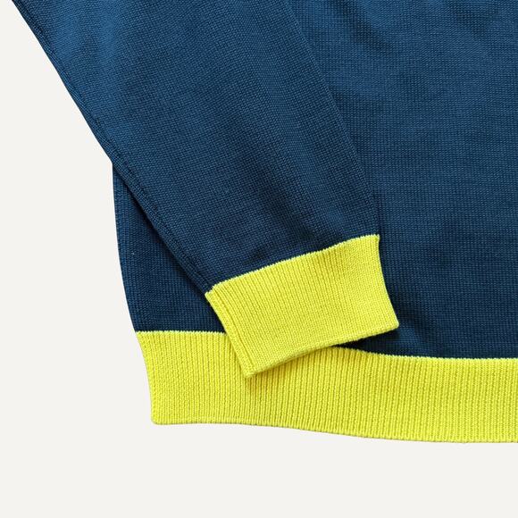 Size XL - Louis Vuitton Men's LV Logo Signature Crewneck - Picture 3 of 11